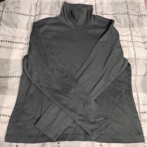 100% Cotton L.L. Bean Gray Turtleneck Long Sleeve Top